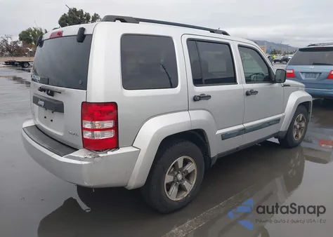 2008 Jeep Liberty Sport из США, поврежденный, VIN 1J8GN28KX8W277967